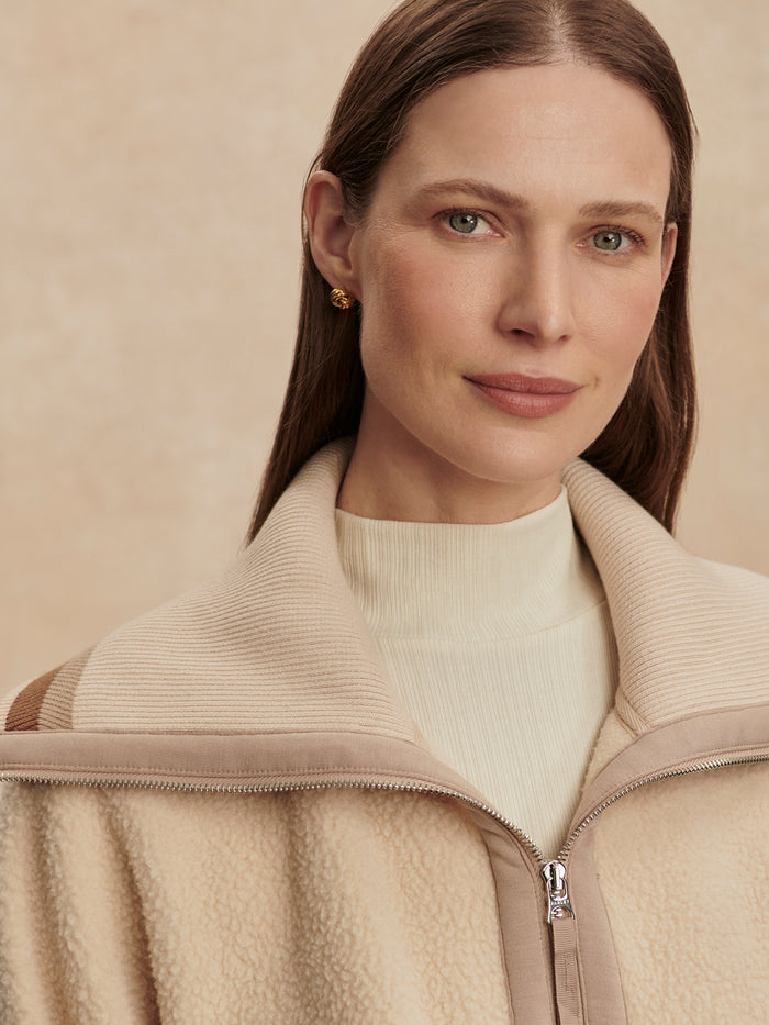 Cool Sand/ Light Taupe