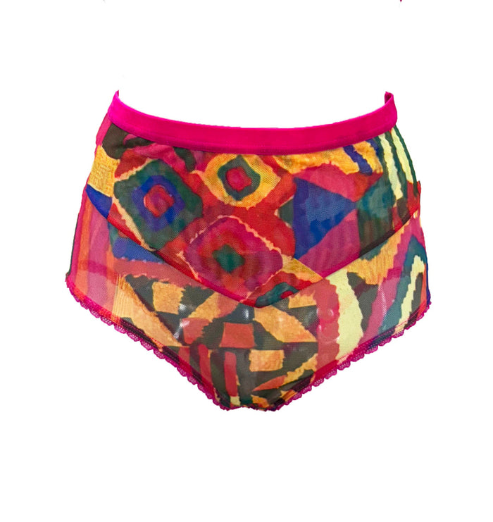 Cuzco Print Highwaisted Hot Pants