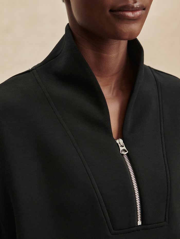 Black|Davidson Sweat Black, product image of a casual sweatshirt.
