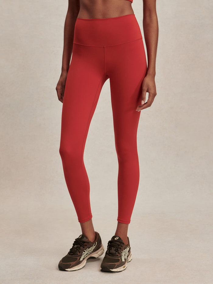 Lava Falls|Front view of the FREESOFT HIGH RISE LEGGING 28 LAVA FALLS in Lava Falls color, showcasing high-rise fit and soft Freesoft fabric.