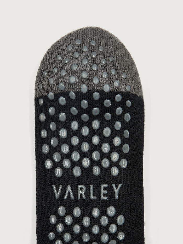 Phantom|Kendrick Grip Sock Phantom 2 in Phantom color, ankle-height athletic sock with textured grip sole for traction.