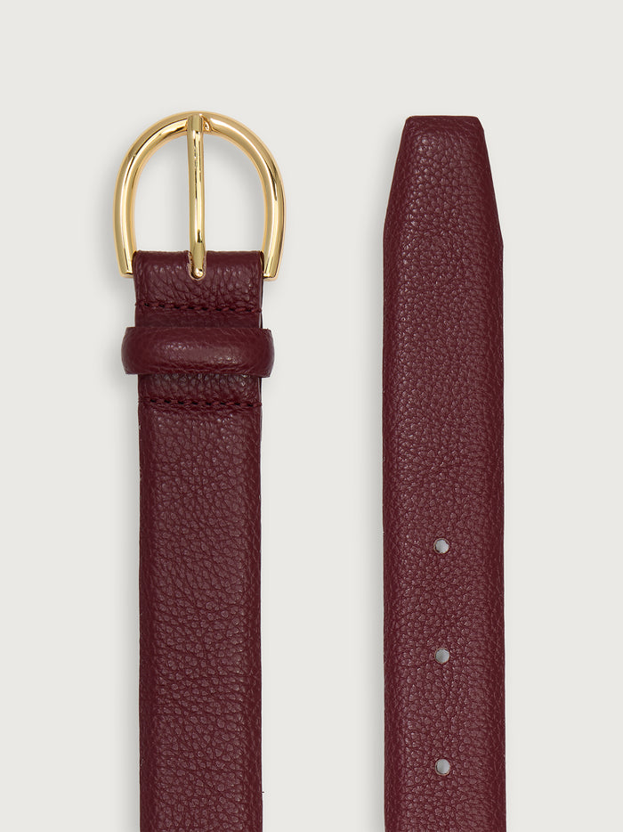 Bordo|Front-facing product shot of the Lenai Leather Belt in bordo burgundy leather with a gold-tone buckle on a white background.