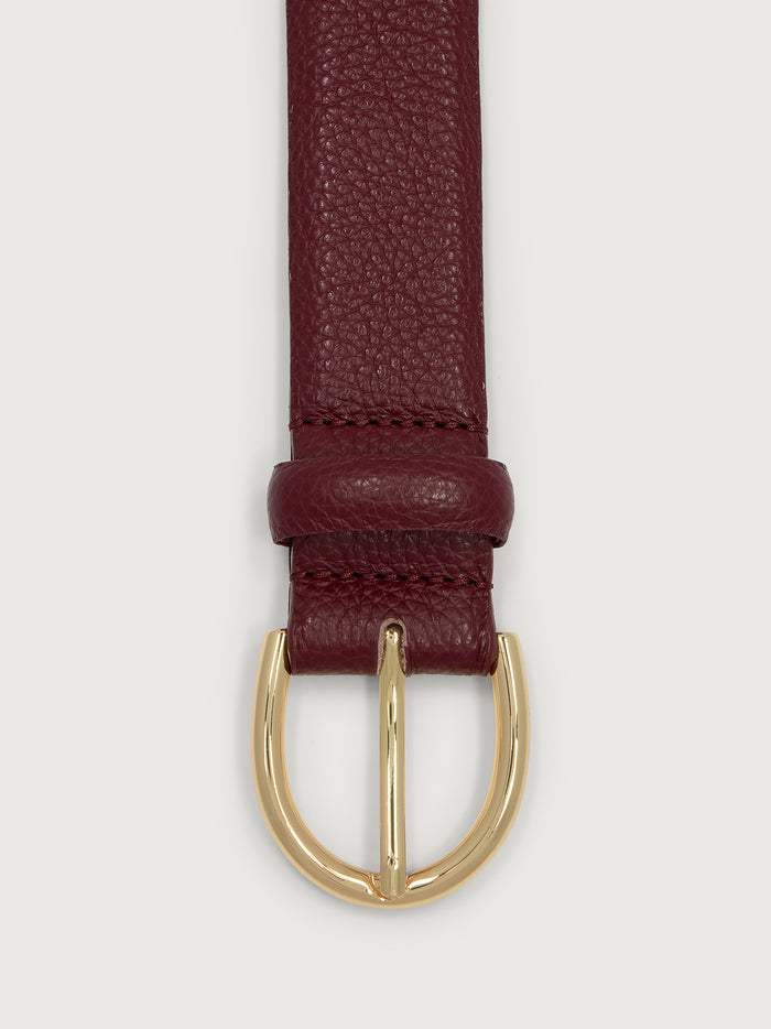 Bordo|Front view of Lenai Leather Belt in bordeaux leather with metal buckle and keeper, shown on a white background.