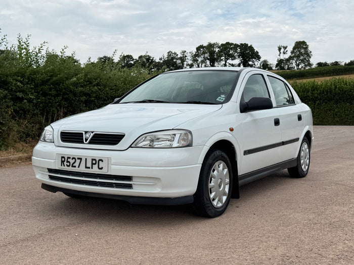 NO LONGER AVAILABLE 1998 Vauxhall Astra Mk4 CD