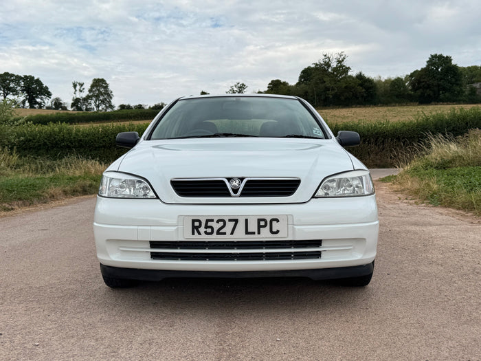 NO LONGER AVAILABLE 1998 Vauxhall Astra Mk4 CD