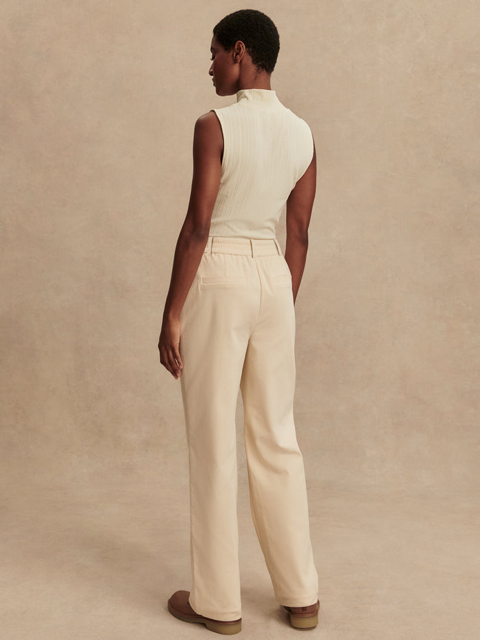 Whitecap Grey|Ivette Straight Leg pants in Whitecap Grey, 31.5 inseam, full-length product shot highlighting a tailored straight-leg silhouette.