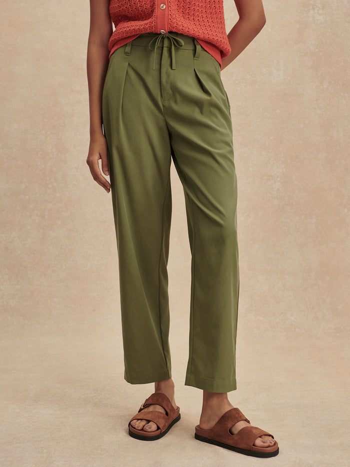 Soft Stretch Tapered Pleat Trouser Regular