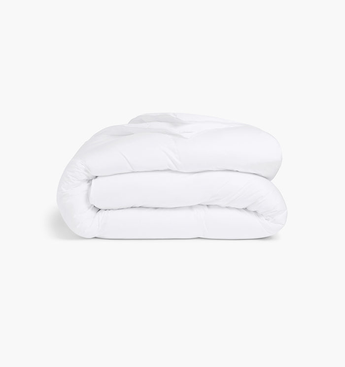 color:white
