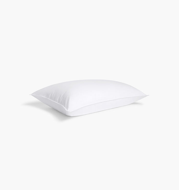 color:white