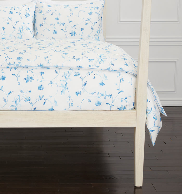 Botanical Duvet Cover color:blue botanical