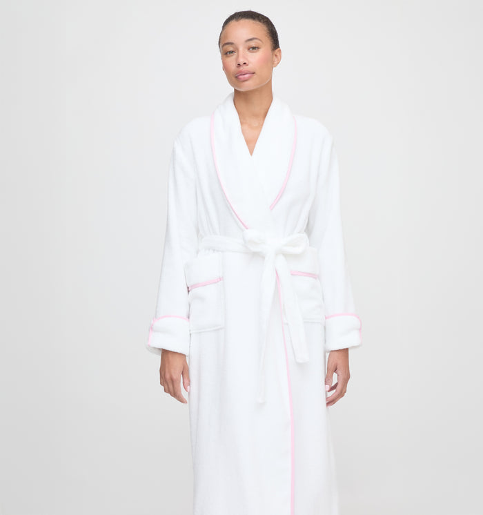 The Hotel Robe with Light Pink Piping color: white/light pink