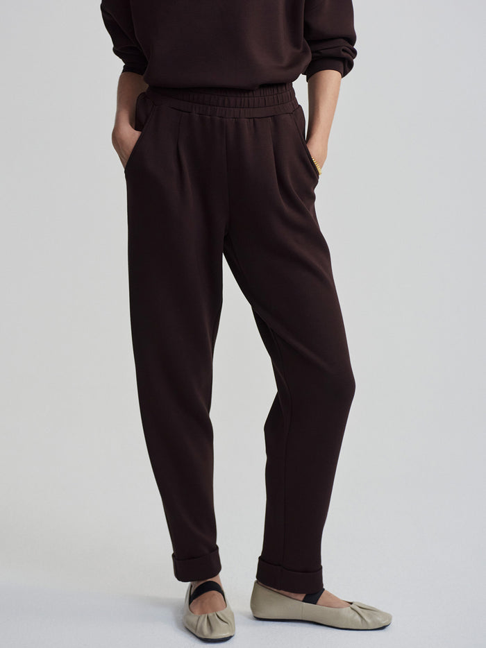 Coffee Bean|The Rolled Cuff Pant 25 in Coffee Bean, slim tapered fit with rolled cuffs, shaped pockets, and front&back darts at waistband; pairs with DoubleSoft.