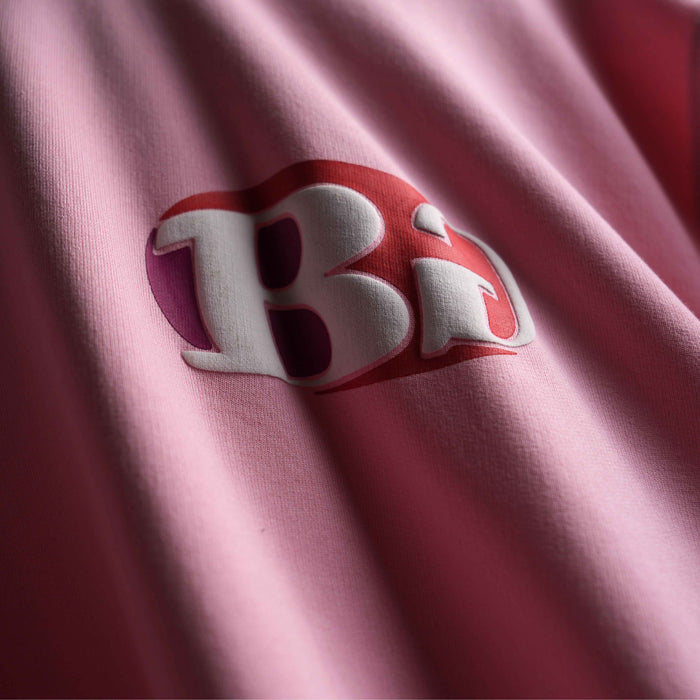Luxury oversized pink t-shirt with contrast puff print